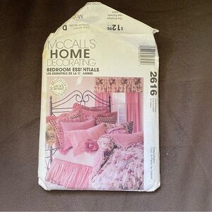 Uncut McCall’s Home Decorating 2616 Bedroom Essentials Pattern